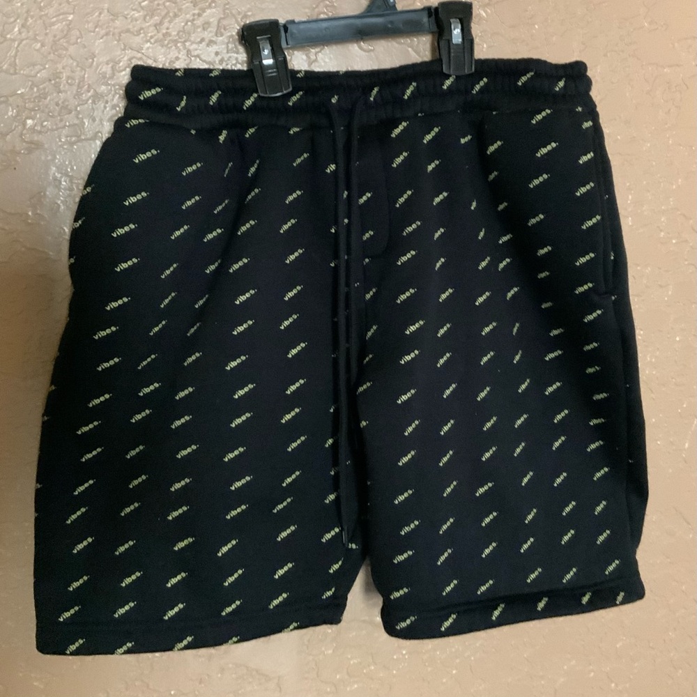 Men’s Wesc Vibe Fleece Sweats Shorts Sz: L